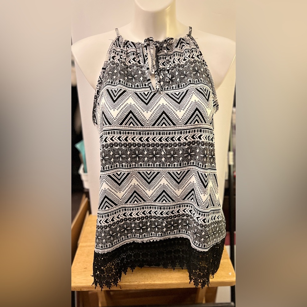 Black and white tank top.